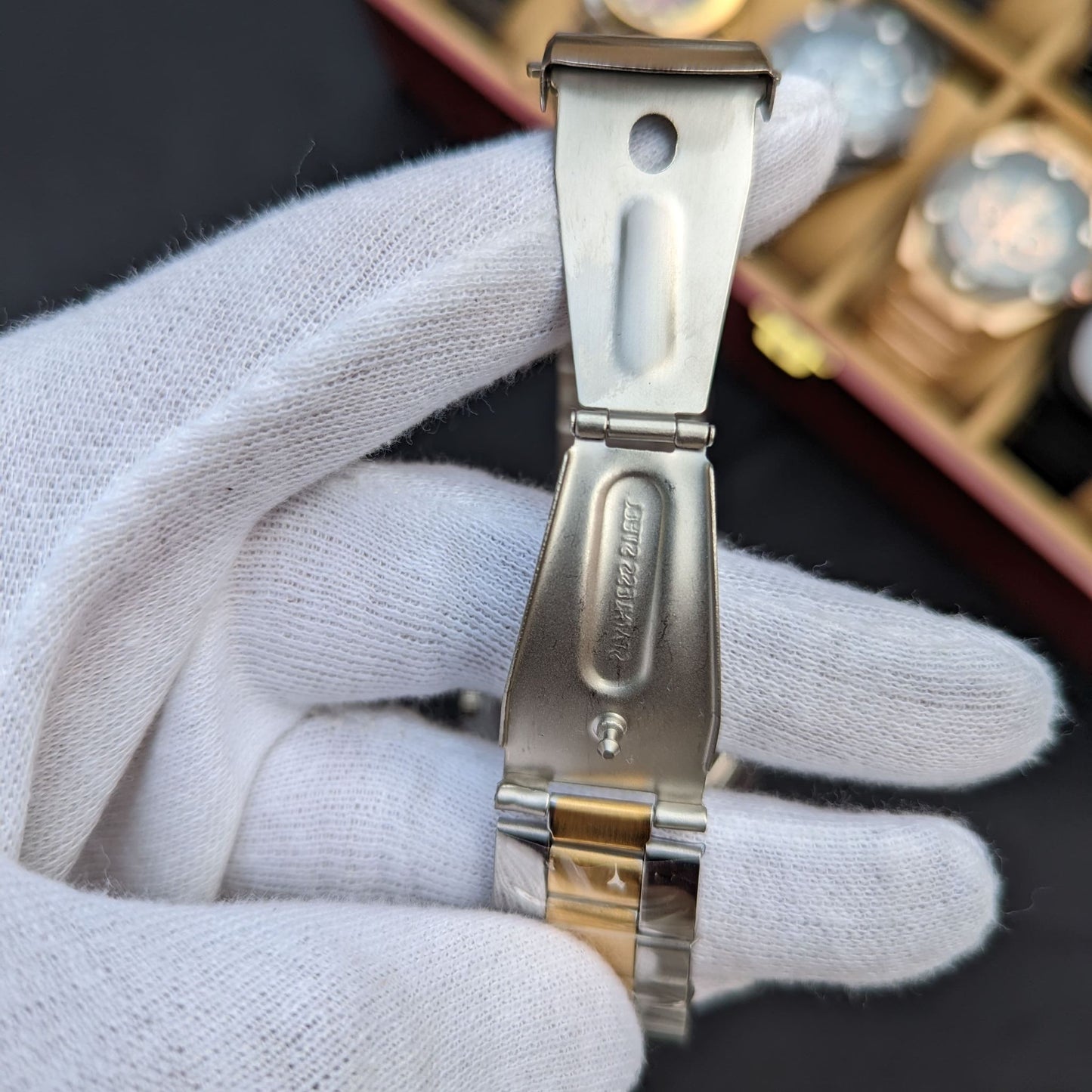 ROLEX SUBMARINER - OYSTER PERPETUAL DATE